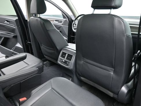 Used 2019 Volkswagen Atlas SE w/ Panoramic Sunroof Package image 24