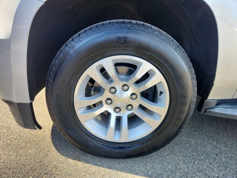 Used 2020 Chevrolet Tahoe LT image 47