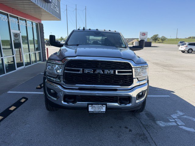 Used 2022 RAM 5500 Tradesman w/ Chrome Appearance Group AWD/4WD image 11