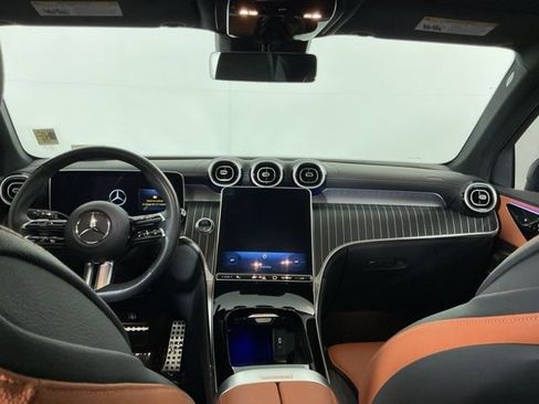 Used 2023 Mercedes-Benz GLC 300 4MATIC image 25