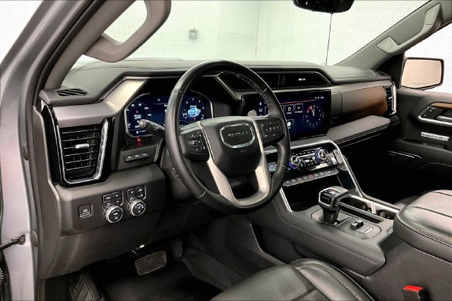 Used 2023 GMC Sierra 1500 Denali w/ Denali Reserve Package AWD/4WD image 17