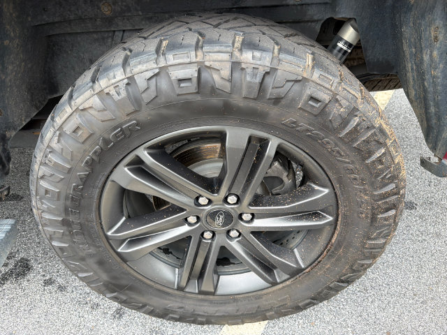 Used 2021 Ford F150 Lariat w/ Equipment Group 502A High AWD/4WD image 19