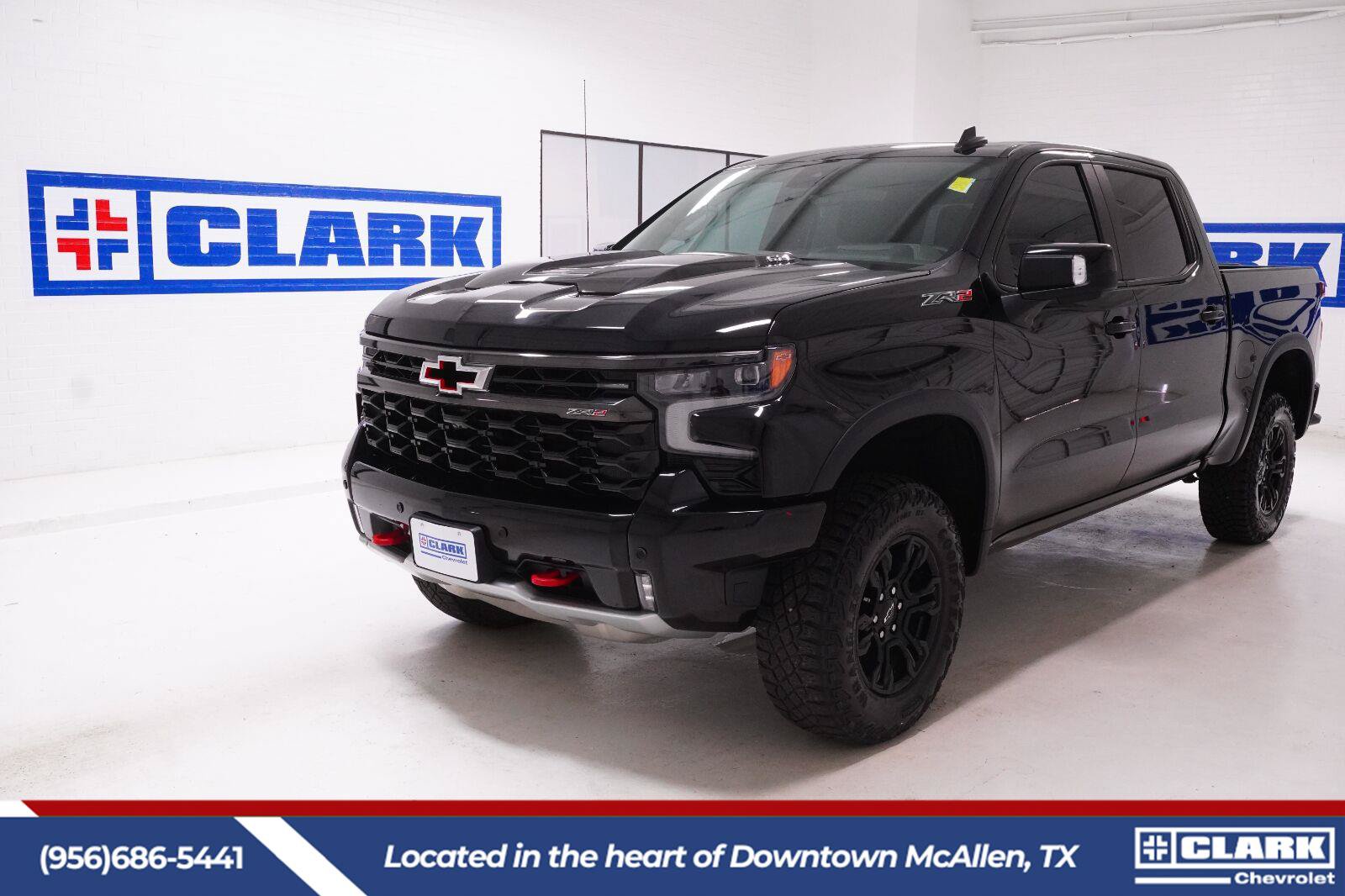 Used 2025 Chevrolet Silverado 1500 ZR2 w/ Technology Package AWD/4WD image 1