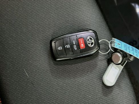 Used 2023 Toyota Corolla SE FWD image 36
