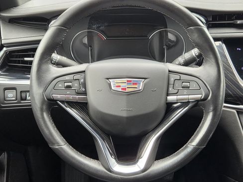 Used 2022 Cadillac XT6 Premium Luxury image 22