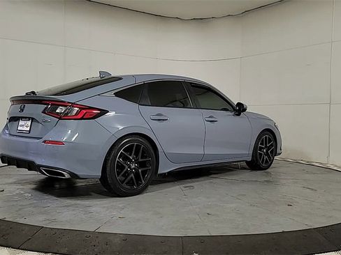 Used 2022 Honda Civic Sport Touring image 7