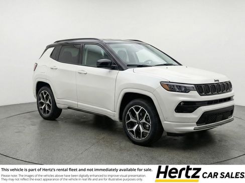 Used 2025 Jeep Compass Limited AWD/4WD image 1