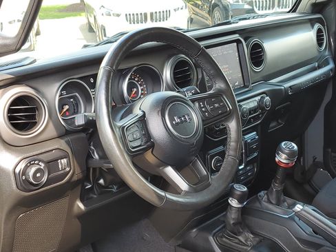 Used 2023 Jeep Wrangler Unlimited Sport AWD/4WD image 6
