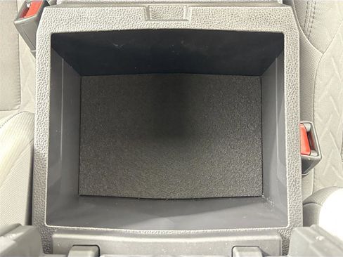 Certified 2025 Toyota Tacoma SR5 image 34