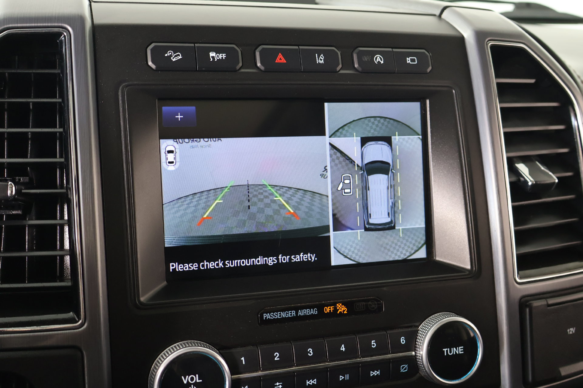 Used 2021 Ford Expedition Platinum AWD/4WD image 6