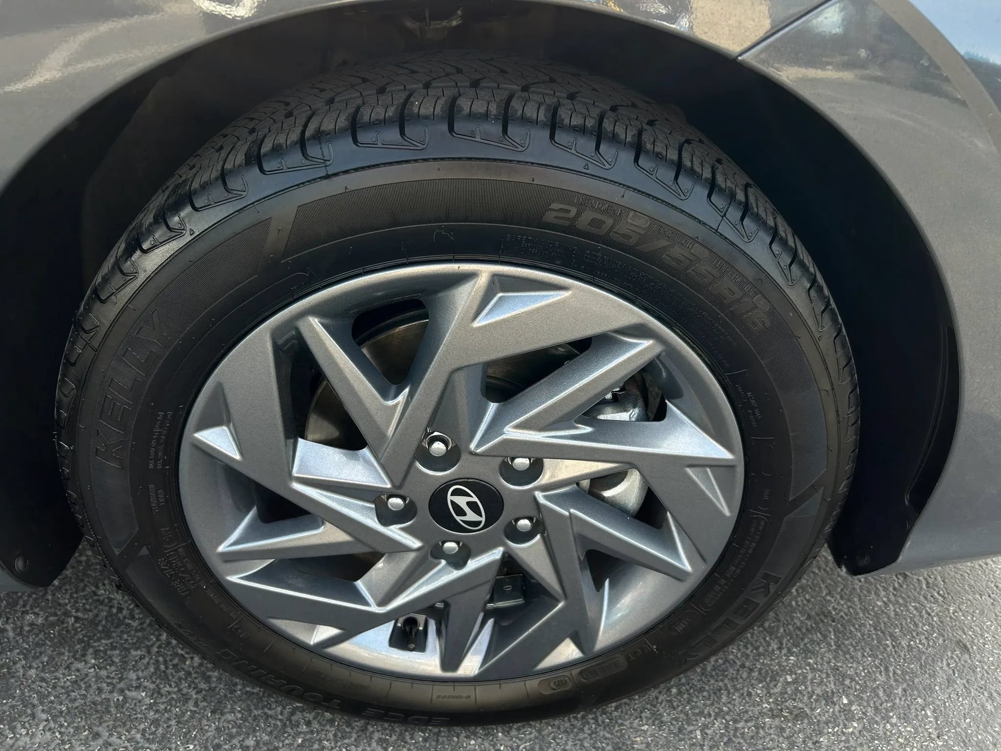 Used 2024 Hyundai Elantra SEL FWD image 29