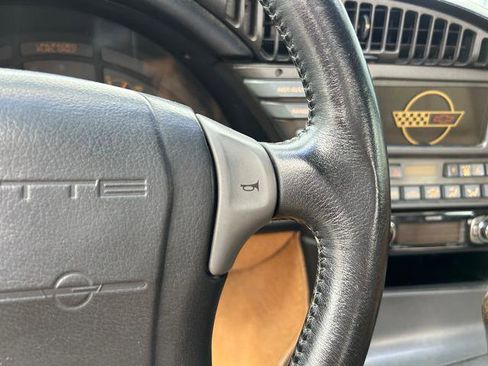 Used 1990 Chevrolet Corvette Convertible image 16