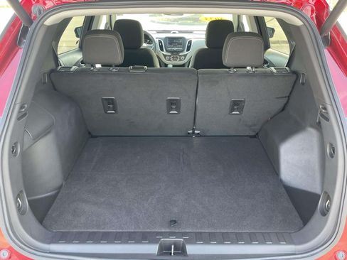 Used 2023 Chevrolet Equinox LT FWD image 9