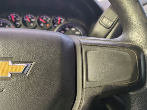 Used 2021 Chevrolet Silverado 2500 Custom w/ Custom Value Package image 28