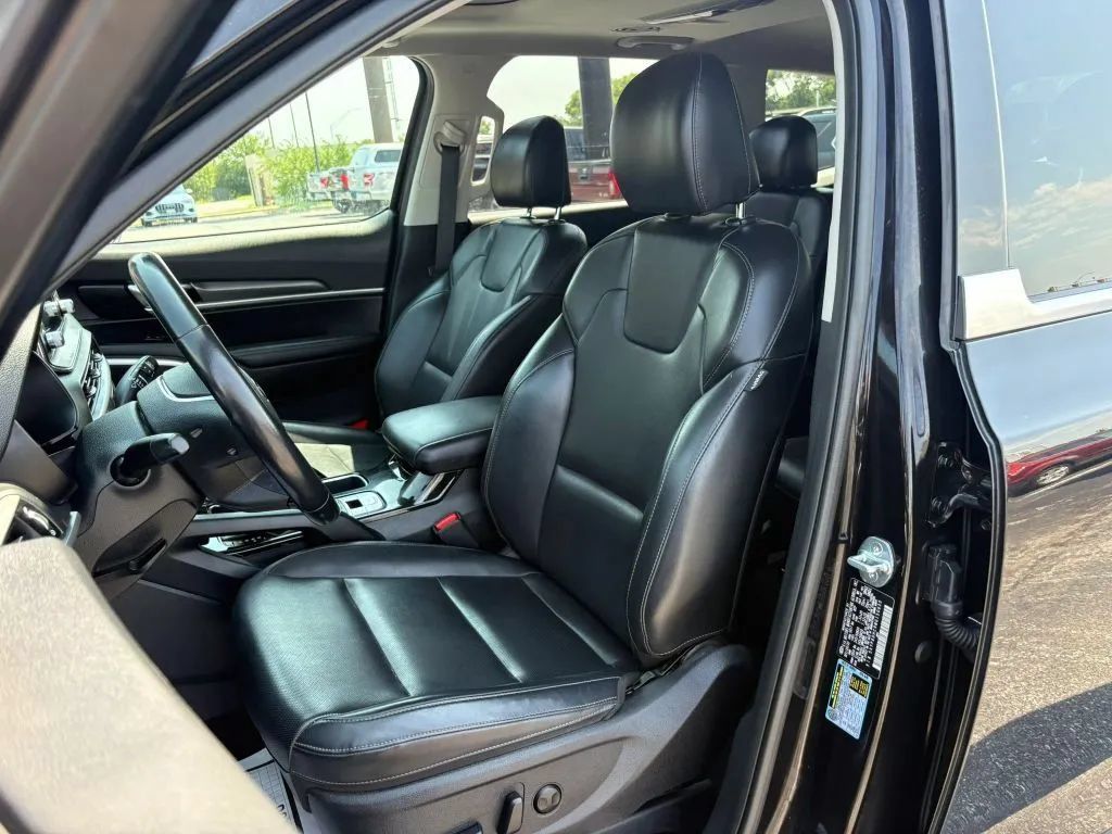 Used 2021 Kia Telluride S AWD/4WD image 25