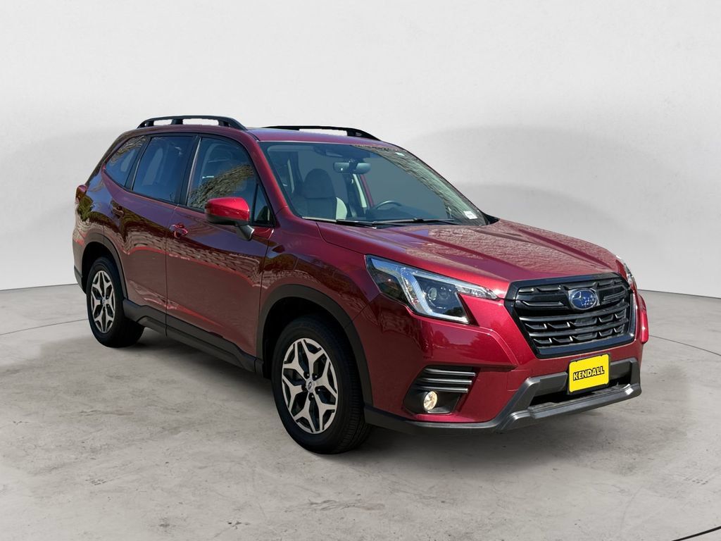 Used 2023 Subaru Forester Premium AWD/4WD image 3