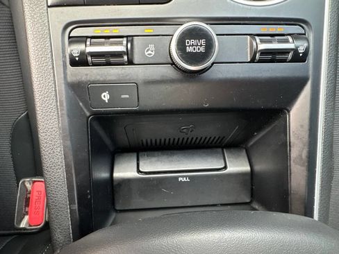 Used 2023 Kia K5 GT-Line AWD/4WD image 11