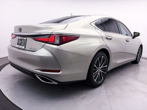 Used 2022 Lexus ES 350 w/ Premium Package image 15