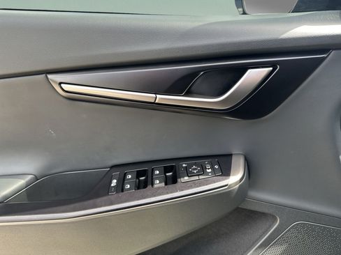 Used 2025 Kia EV6 Light RWD image 21