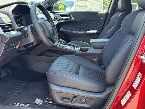 New 2026 Nissan Rogue Platinum AWD/4WD image 11