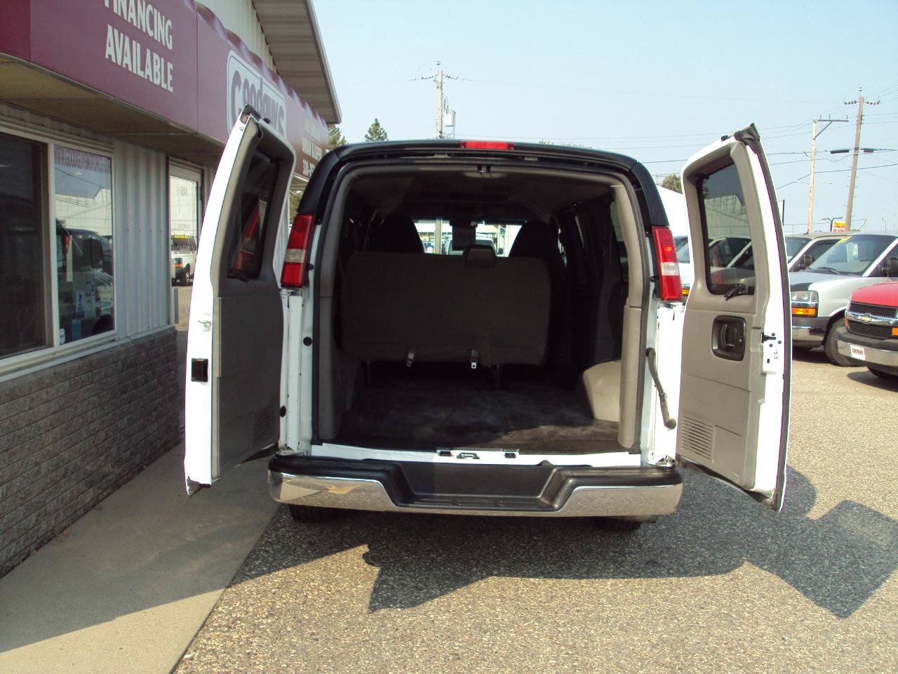 Used 2013 Chevrolet Express 1500 LT w/ LT Preferred Equipment Group AWD/4WD image 7