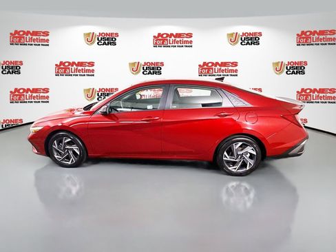 Certified 2025 Hyundai Elantra Sport image 13