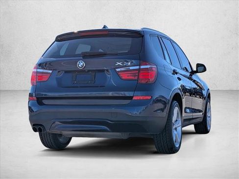 Used 2017 BMW X3 sDrive28i image 5