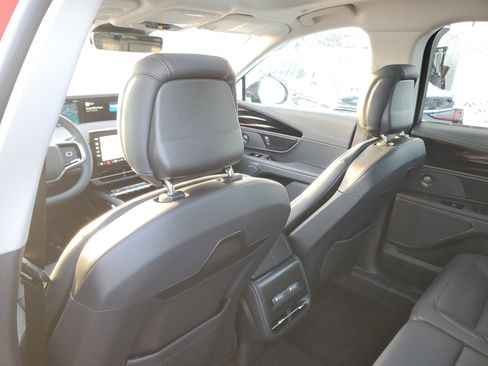 New 2026 Lincoln Nautilus Reserve w/ Jet Appearance Package image 28