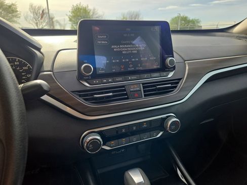 Used 2023 Nissan Altima 2.5 SV image 12