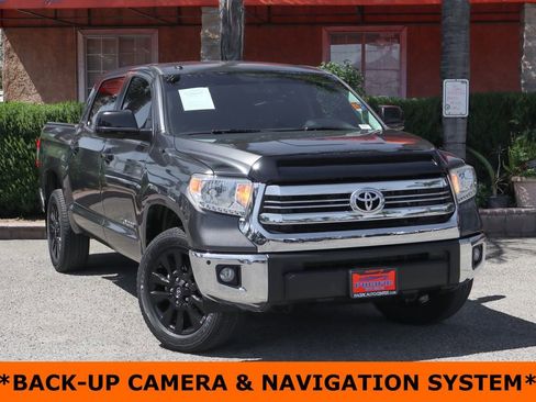 Used 2016 Toyota Tundra SR5 w/ SR5 Upgrade Package RWD image 2