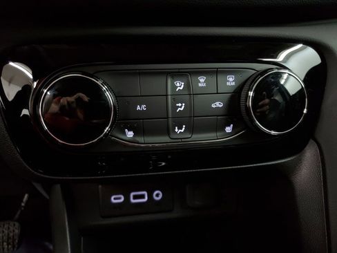 Used 2023 Buick Encore GX Preferred w/ Cold Weather Comfort Package image 16