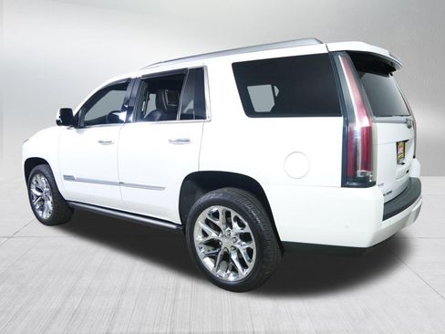 Certified 2018 Cadillac Escalade Platinum AWD/4WD image 5