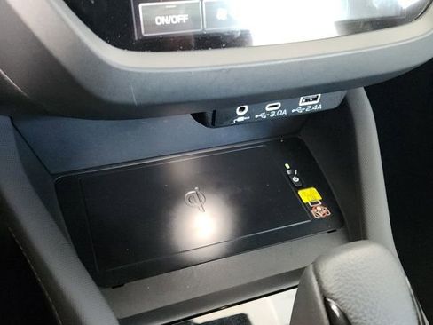 Used 2025 Subaru Forester Touring image 37