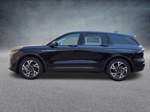 New 2026 Lincoln Nautilus Premier w/ Equipment Group 102A AWD/4WD image 4