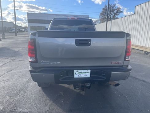 Used 2013 GMC Sierra 2500 Denali w/ Suspension Package, Off-Road image 8