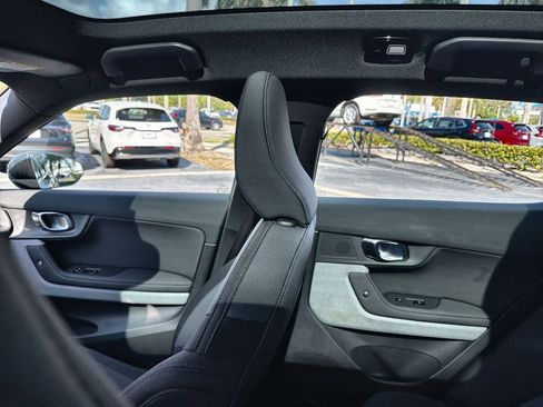 Used 2021 Polestar Polestar 2 image 12