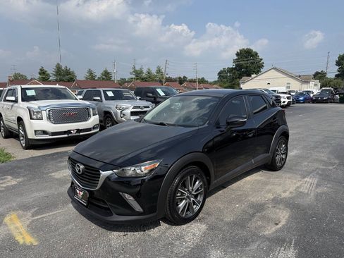 Used 2017 MAZDA CX-3 Touring FWD image 3