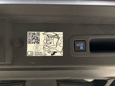 Used 2024 Toyota Sienna XLE w/ XLE Plus Package image 14