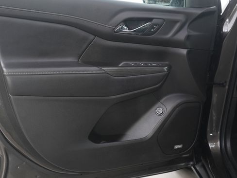 Used 2019 GMC Acadia SLT w/ LPO, Floor Liner Package image 21