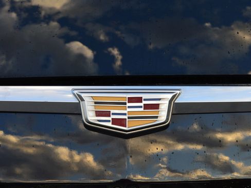 Used 2017 Cadillac Escalade Premium Luxury image 17