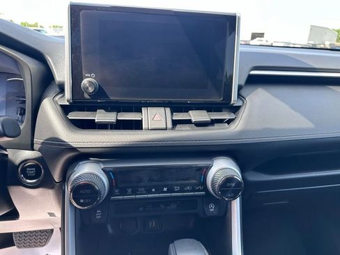 Used 2023 Toyota RAV4 XLE FWD image 12