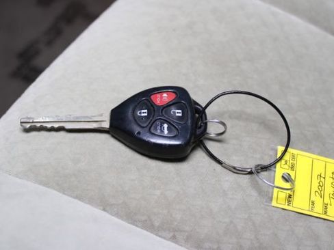Used 2007 Toyota Camry LE FWD image 14