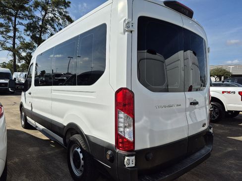 Used 2020 Ford Transit 350 XL image 4