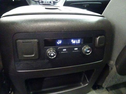 Used 2015 Chevrolet Tahoe LS AWD/4WD image 34