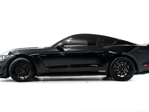 Used 2017 Ford Mustang Shelby GT350 image 9
