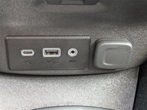 Used 2023 Chevrolet Malibu LT image 22