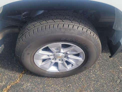 Used 2025 Chevrolet Silverado 1500 W/T w/ WT Value Package image 13