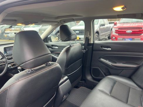 Used 2019 Nissan Altima 2.5 SR w/ SR Premium Package image 28