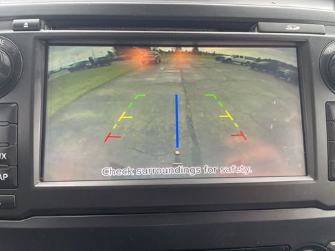 Used 2018 Nissan Titan SL w/ Chrome Package image 26