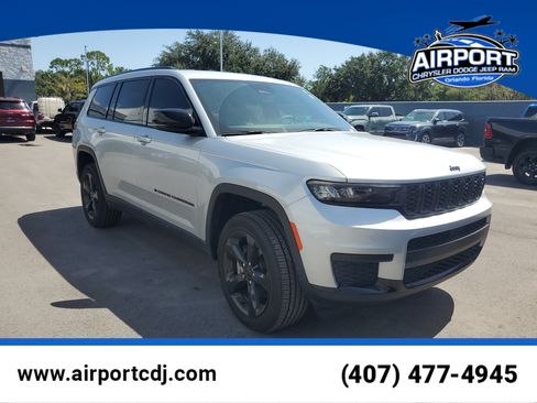 Used 2024 Jeep Grand Cherokee L Laredo RWD image 1